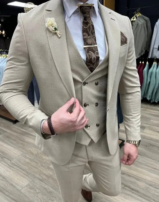 Costume trois pièces beige élégant pour homme