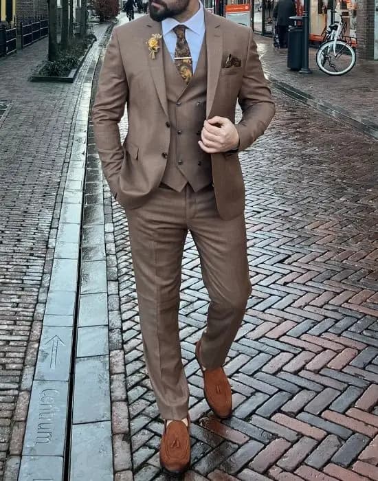 Elegant bruin pak met vest - Perfect voor formele gelegenheden