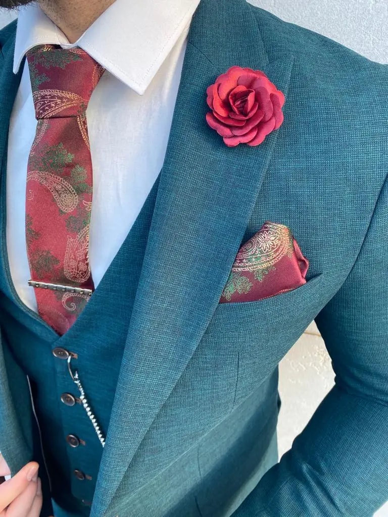 Costume élégant en bleu avec cravate et pochette rouge