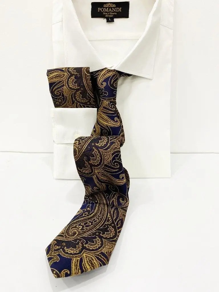 Chemise blanche avec cravate à motifs paisley bleu et or